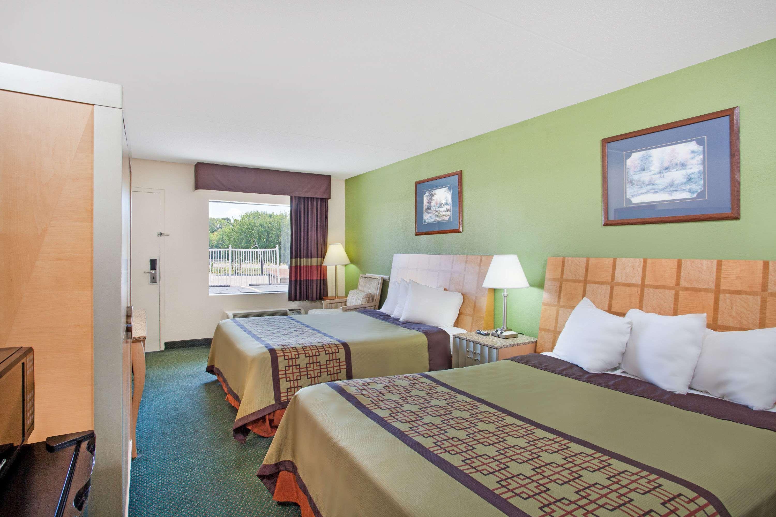 Days Inn By Wyndham Greeneville Exterior foto
